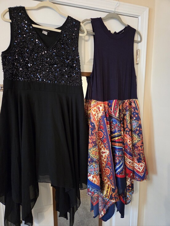 VENUS Dresses & Skirts - Venus Bundle Of 2 Cocktail Dresses